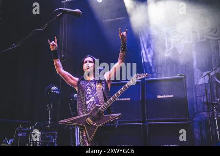 Horsens, Danimarca. 16 agosto 2024. La band power metal greca Firewind esegue un concerto dal vivo durante il festival metal danese Jailbreak 2024 a Horsens. Qui il chitarrista Gus G viene visto dal vivo sul palco. Foto Stock