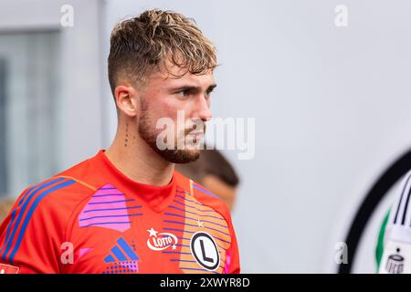 Kacper Tobiasz della Legia visto durante la partita polacca di PKO Bank Polski Ekstraklasa League tra Legia Warszawa e Radomiak Radom al Marshal Jozef Pilsudski Legia Warsaw Municipal Stadium. Punteggio finale; Legia Warszawa 4:1 Radomiak Radom. (Foto di Mikolaj Barbanell / SOPA Images/Sipa USA) Foto Stock