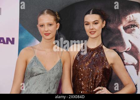 Hollywood, California, Stati Uniti. 20 agosto 2024. (L-R) Maria Huggins ed Eloisa May Huggins partecipano alla prima di Los Angeles di 'Reagan' al TCL Chinese Theatre il 20 agosto 2024 a Hollywood, California. Crediti: Jeffrey Mayer/Media Punch/Alamy Live News Foto Stock