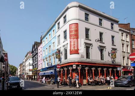 The Coach and Horses pub, Greek Street, Soho, Londra, Regno Unito Foto Stock