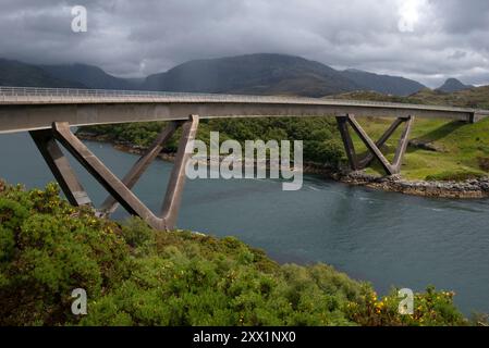 Kylesku Bridge, Sutherland, Highlands, Scozia, Regno Unito, Europa Foto Stock