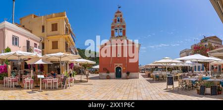 Vista dell'Ascensione della Santa Chiesa ortodossa a Gaios, Paxos, Mar Ionio, isole greche, Grecia, Europa Foto Stock