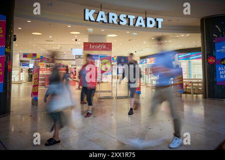 Die Filiale im Limbecker Platz in Essen schließt zum Donnerstag den 22. Agosto 2024. Veröffentlichungen nur für redaktionelle Zwecke. Foto: FotoPrens Foto Stock