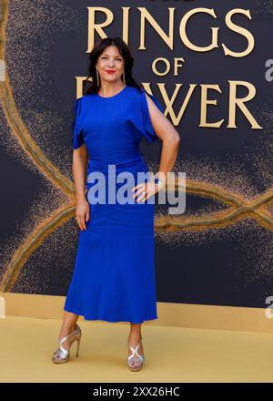 Louise Hooper assiste alla premiere de il Signore degli anelli: Gli anelli del potere al BFI Southbank di Waterloo, Londra. Foto Stock