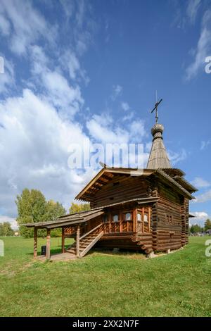 Chiesa di Spaso-Zashiverskaya costruita in legno senza chiodo nel 1600 in Siberia, Russia Foto Stock