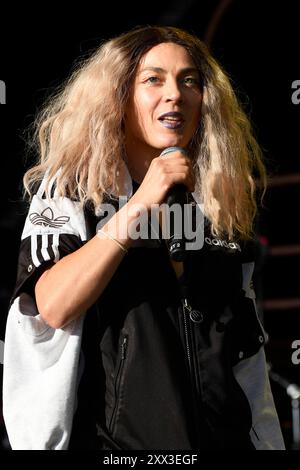 Haiyti live bei einem Konzert auf der Gilde Parkbühne. Hannover, 21.08.2024 *** Haiyti live in un concerto al Gilde Parkbühne Hannover, 21 08 2024 foto:XC.xNiehausx/xFuturexImagex haiyti 4803 Foto Stock