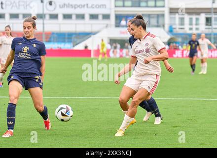 Jovana DAMNJANOVIC, FCB Women 9 competono per il pallone, tackle, duello, colpo di testa, zweikampf, azione, lotta contro Martina Lenzini, JUVE donne 71 nella partita di calcio femminile FC BAYERN München - JUVENTUS TORINO 0-0 il 20 agosto 2024 a Monaco, Germania. Stagione 2024/2025, 1.Bundesliga, FCB, Monaco, Google Pixel, Frauen Bundesliga giorno di partita x, x.. Spieltag fotografo: Peter Schatz Foto Stock