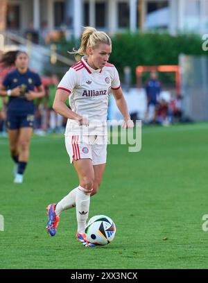 Linda DALLMANN, FCB Damen 10 nella partita di calcio femminile FC BAYERN München - JUVENTUS TORINO 0-0 il 20 agosto 2024 a Monaco, Germania. Stagione 2024/2025, 1.Bundesliga, FCB, Monaco, Google Pixel, Frauen Bundesliga giorno di partita x, x.. Spieltag fotografo: Peter Schatz Foto Stock