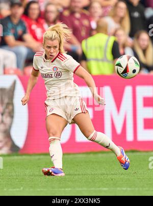 Linda DALLMANN, FCB Damen 10 nella partita di calcio femminile FC BAYERN München - JUVENTUS TORINO 0-0 il 20 agosto 2024 a Monaco, Germania. Stagione 2024/2025, 1.Bundesliga, FCB, Monaco, Google Pixel, Frauen Bundesliga giorno di partita x, x.. Spieltag fotografo: Peter Schatz Foto Stock