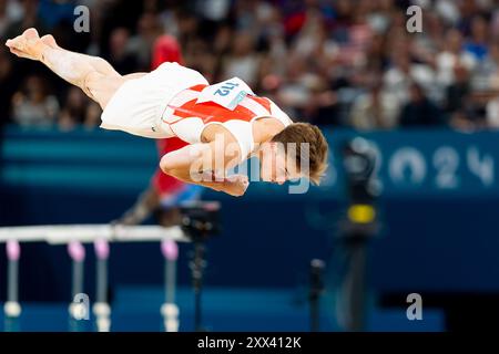 Parigi, Francia. 31 luglio 2024. PARIGI, FRANCIA - LUGLIO 31: Felix dolci del Team Canada gareggia nella qualificazione maschile durante il giorno 5 della ginnastica artistica - Giochi Olimpici di Parigi 2024 alla Bercy Arena il 31 luglio 2024 a Parigi, Francia. (Foto di Joris Verwijst/Agenzia BSR) credito: Agenzia BSR/Alamy Live News Foto Stock