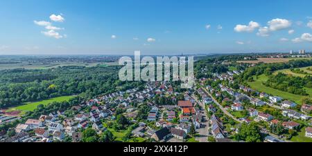 Vista di Thalfingen nella valle del Danubio bavarese-svevo nel distretto di Neu-Ulm Foto Stock