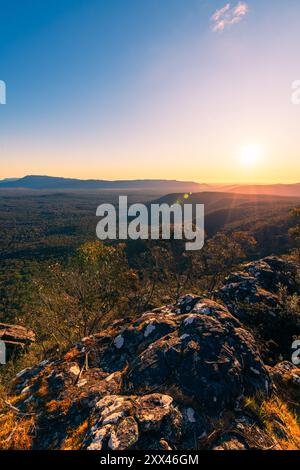 Montagne del Parco Nazionale dei Grampians viste al tramonto, Victoria, Australia Foto Stock