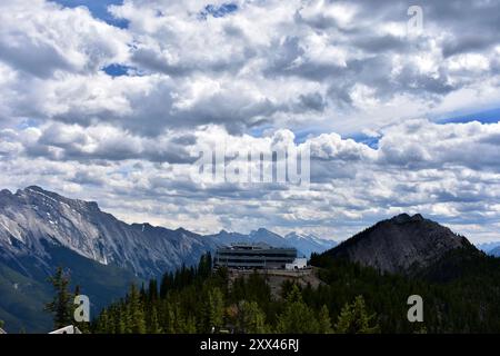 L'osservatorio si trova sulla cima del monte Sulphur a Banff, Alberta. Foto Stock