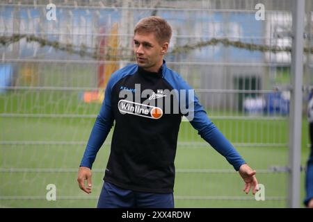 San Pietroburgo, Russia. 22 agosto 2024. Yuri Gorshkov, della squadra di calcio Zenit visto durante un allenamento aperto presso la base di allenamento Zenit FC prima della partita di calcio Zenit San Pietroburgo - Spartak Mosca, Premier League russa, che si terrà a San Pietroburgo, Gazprom Arena. (Foto di Maksim Konstantinov/SOPA Images/Sipa USA) credito: SIPA USA/Alamy Live News Foto Stock