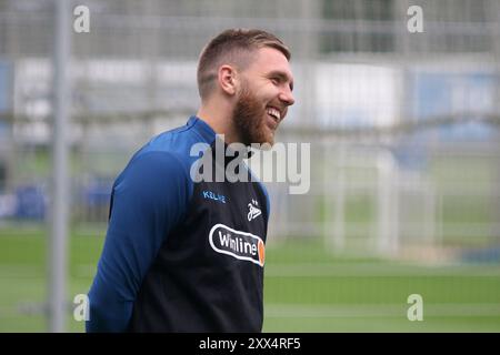 San Pietroburgo, Russia. 22 agosto 2024. Ivan Sergeev, della squadra di calcio Zenit visto durante un allenamento aperto presso la base di allenamento Zenit FC prima della partita di calcio Zenit San Pietroburgo - Spartak Mosca, Premier League russa, che si terrà a San Pietroburgo, Gazprom Arena. (Foto di Maksim Konstantinov/SOPA Images/Sipa USA) credito: SIPA USA/Alamy Live News Foto Stock