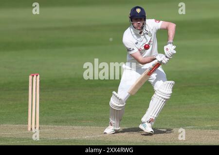 Durham ha battuto Ashton Turner durante il Vitality County Championship match tra il Durham County Cricket Club e il Nottinghamshire al Seat Unique Riverside, Chester le Street, giovedì 22 agosto 2024. (Foto: Mark Fletcher | mi News) crediti: MI News & Sport /Alamy Live News Foto Stock