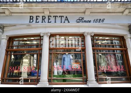 Beretta Clothes Shop, St James's Street, Londra Foto Stock