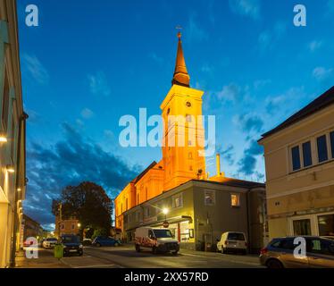 Waidhofen an der Thaya: Chiesa cattolica Waidhofen an der Thaya a Waldviertel, Niederösterreich, bassa Austria, Austria Foto Stock