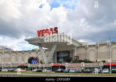 Krasnogorsk, Russia - 22 luglio. 2021. Vista del centro commerciale Vegas Crocus City Foto Stock