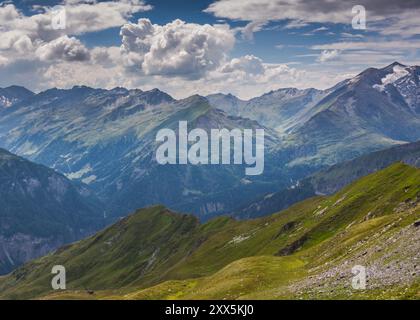 Paesaggio montano nelle alpi austriache Foto Stock