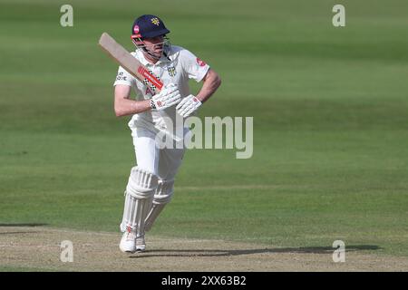 Durham ha battuto Ashton Turner durante il Vitality County Championship match tra il Durham County Cricket Club e il Nottinghamshire al Seat Unique Riverside, Chester le Street, giovedì 22 agosto 2024. (Foto: Mark Fletcher | mi News) crediti: MI News & Sport /Alamy Live News Foto Stock