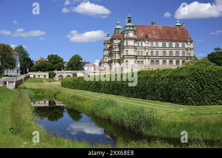 Europa, Germania, Meclemburgo-Pomerania occidentale, Guestrow, Castello Guestrow, costruito nel XVI secolo, edificio rinascimentale, Guestrow, Meclemburgo-Ovest Foto Stock