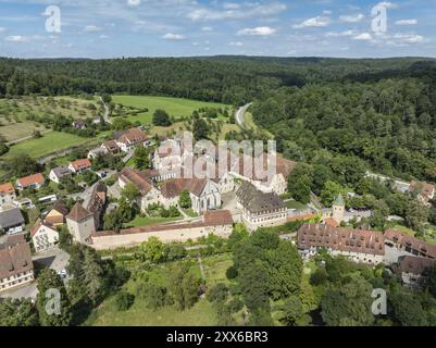 Monastero e Palazzo di Bebenhausen, ex abbazia cistercense, vista aerea, distretto di Tuebingen, Baden-Wuerttemberg, Germania, Europa Foto Stock