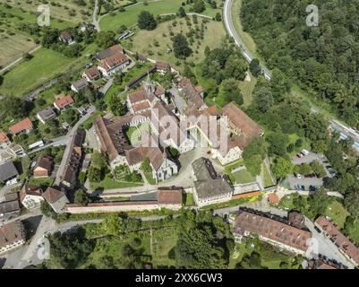 Monastero e Palazzo di Bebenhausen, ex abbazia cistercense, vista aerea, distretto di Tuebingen, Baden-Wuerttemberg, Germania, Europa Foto Stock