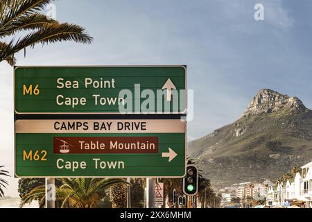 Camps Bay (Città del Capo), l'Africa di Soutch con un cielo fantastico durante la stagione invernale Foto Stock