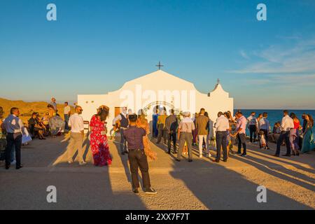 San Nicola, Zante, Grecia - 03.09.2022: Matrimonio alla spiaggia di San Nicola al tramonto Foto Stock