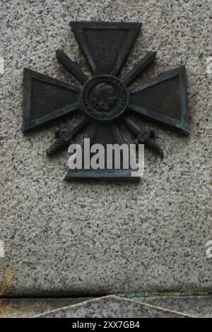 BELLIGNIES, FRANCIA, MONUMENTO AUX MORTS. Foto Stock