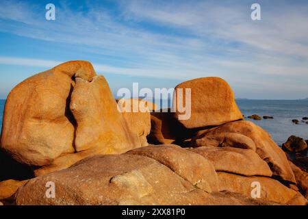 Pink Granite Coast è un tratto di costa delle Cotes d'Armo Foto Stock