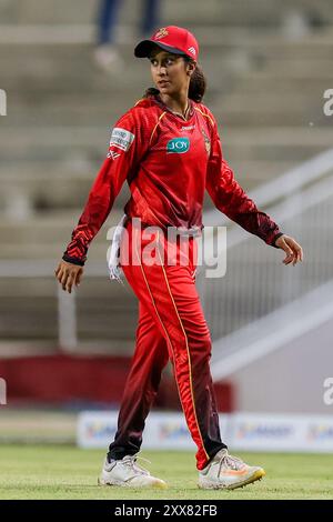 SAN FERNANDO, TRINIDAD E TOBAGO - 22 AGOSTO: Jemimah Rodrigues delle Trinbago Knight Riders donne durante la partita Women Caribbean Premier League tra Trinbago Knight Riders e Barbados Royals alla Brian Lara Cricket Academy il 22 agosto 2024 a San Fernando, Trinidad e Tobago. (Foto di Daniel Prentice/Alamy) Foto Stock