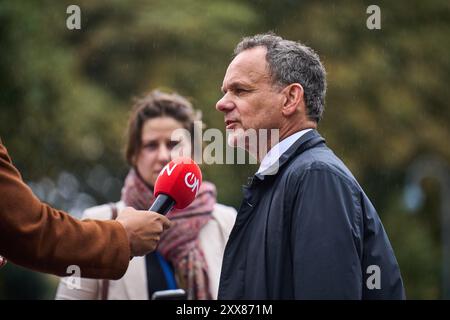 DEN HAAG - il ministro degli Esteri Caspar Veldkamp arriva al Catshuis per il Consiglio dei ministri. Normalmente, questi incontri si svolgono presso il Ministero degli affari generali al Binnenhof, ma a causa della sua ristrutturazione, la squadra ministeriale sta deviando verso la residenza ufficiale del primo ministro. ANP PHIL NIJHUIS netherlands Out - belgio Out Foto Stock