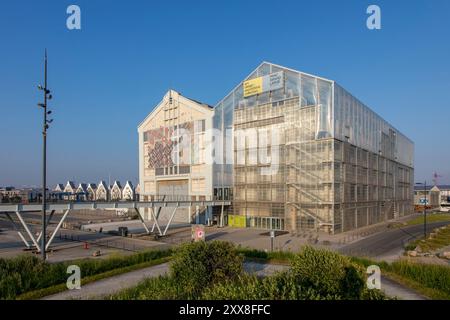 Francia, Nord, Dunkerque, Grand Large district, FRAC Nord Pas De Calais dall'armadio Lacaton architetti e vassallo Foto Stock