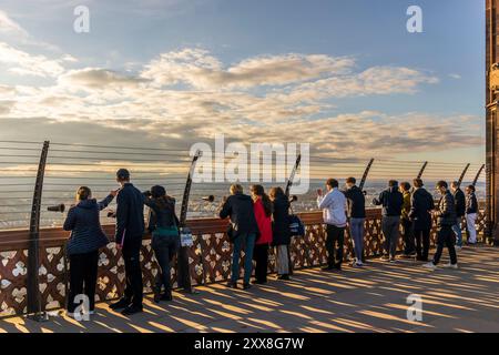 Francia, Bas-Rhin, Strasburgo, città vecchia patrimonio dell'umanità dell'UNESCO, vista a ovest dalla piattaforma panoramica della cattedrale di Notre-Dame Foto Stock