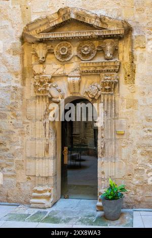 Francia, Herault, Montpellier, centro storico, hotel Varennes e museo Old Montpellier Foto Stock