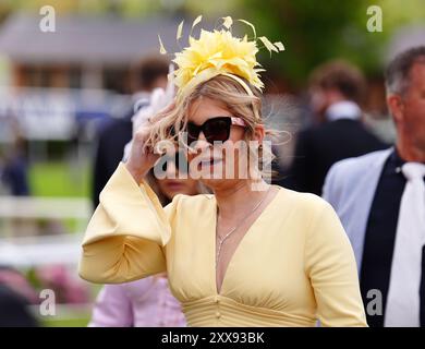 Un pilota durante il terzo giorno dello Sky Bet Ebor Festival all'ippodromo di York. Data foto: Venerdì 23 agosto 2024. Foto Stock