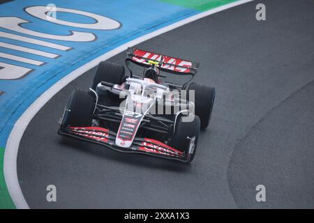 27 Nico Huelkenberg (MoneyGram Haas F1 Team, #27), FP1, prove libere 1, Freies Training 1, NDL, Formel 1 Weltmeisterschaft, Gran Premio d'Olanda, circuito di Zandvoort, 23.08.2024 foto: Eibner-Pressefoto/Annika Graf Foto Stock