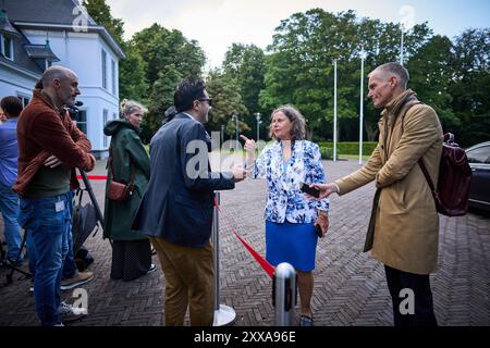 L'AIA - 23/08/2024, Marjolein Faber, Ministro dell'asilo e della migrazione dopo il Consiglio dei ministri. Normalmente, queste riunioni si svolgono presso il Ministero degli affari generali del Binnenhof, ma a causa della sua ristrutturazione, la squadra ministeriale si dirotta verso il Catshuis, la residenza ufficiale del primo ministro. ANP PHIL NIJHUIS netherlands Out - belgio Out Foto Stock