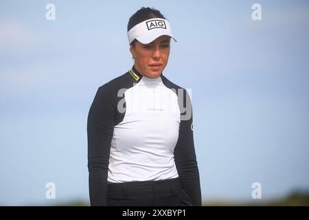 Fife, Regno Unito. 23 agosto 2024. 23 agosto 2024; Old Course at St Andrews, St Andrews, Fife, Scozia; AIG Womens Open Golf, Round 2; Georgia Hall of England sull'undicesima buca del Old Course, St Andrews Links durante il secondo round dell'AIG Women's Open Credit: Action Plus Sports Images/Alamy Live News Foto Stock