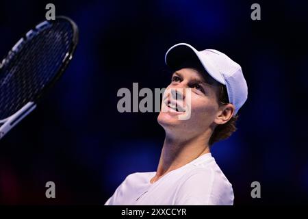 Torino, Italia. 18 novembre 2023. Foto Marco Alpozzi/LaPresse 18 novembre 2023 Torino - Italia - Sport - Tennis Nitto ATP Finals - Jannik SINNER (ITA) vs Daniil MEDVEDEV (RUS) nella foto: Jannik Sinner (Italia) esulta dopo la vittoria 18 novembre 2023 Torino - Italia - Sport - Tennis Nitto ATP Finals - Jannik SINNER (ITA) vs Daniil MEDVEDEV (RUS) nella Credit:Jannik Presse Italia: Live: Jannik Presse Foto Stock