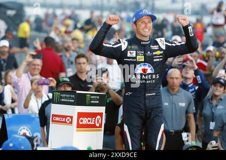 23 luglio 2017, Speedway, IN, Stati Uniti: Kasey Kahne (5) vince il Brantley Gilbert Big Machine Brickyard 400 all'Indianapolis Motor Speedway in Speedway, IN Foto Stock