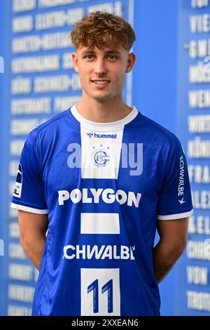 Gummersbach, Deutschland. 23rd Aug, 2024. Portrait Mathis Haeseler (VfL Gummersbach 11) DAIKIN Handball Bundesliga, 1 Bundesliga, VfL Gummersbach, Mannschaftspraesentation Spielzeit 2024/2025, Schwalbe Arena Gummersbach, 23.08.2024 Foto: Eibner-Pressefoto/Juergen Augst Credit: dpa/Alamy Live News Stock Photo