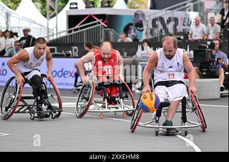 Vienna, Austria. 24 agosto 2024. VIENNA, AUSTRIA - 24 AGOSTO: Il team Svizzera affronta con il Team Bulgaria durante l'IWBF Wheelchair 3x3 Europe Cup 2024 il giorno 3 della FIBA 3x3 Europe Cup a Kaiserwiese il 24 agosto 2024 a Vienna, Austria.240824 SEPA 38 001 - 20240824 PD2014 credito: APA-PictureDesk/Alamy Live News Foto Stock