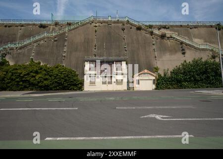 285 Madeira Terrace Brighton le officine della Volks Railway si trovano nella parete della scogliera di East Cliff Wall. Edificio storico degli anni '1880 Foto Stock