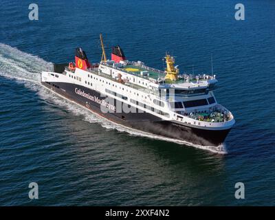 Loch Seaforth è un traghetto operato da Caledonian MacBrayne sulla rotta tra Stornaway sull'isola di Lewis e Ullapool. Foto Stock