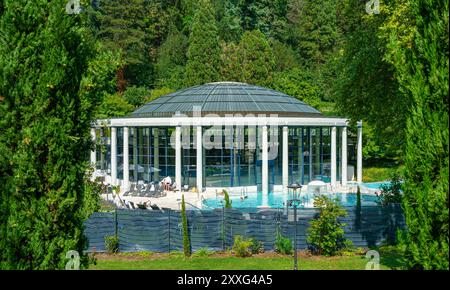 Vista sulle famose Terme di Caracalla a Baden-Baden. Baden Wuerttemberg, Germania, Europa Foto Stock