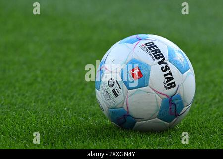 MONCHENGLADBACH - Derbystar Select Bundesliga stagione 2024 2025 durante la partita di Bundesliga tra Borussia Monchengladbach e Bayer 04 Leverkusen allo stadio Borussia Park il 23 agosto 2024 a Monchengladbach, Germania. ANP | Hollandse Hoogte | GERRIT VAN KEULEN Foto Stock