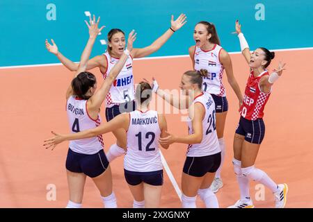 Osijek, Hrvatska. 24 agosto 2024. Il Team Croatia festeggia un punto durante la partita di qualificazione femminile all'EuroVolley 2026 tra Croazia e Romania a Osijek, Croazia, il 24 agosto 2024. Foto: Borna Jaksic/PIXSELL credito: Pixsell/Alamy Live News Foto Stock